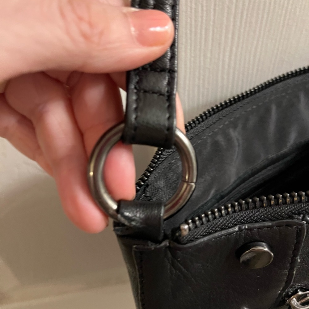 C&C California Black leather Crossbody Bag - Picture 9 of 9